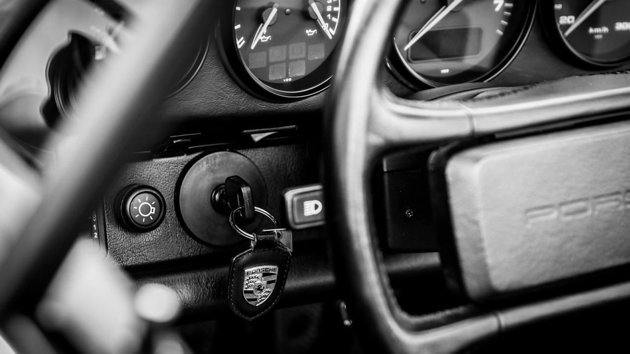 How Transponder Keys Turned a Simple Lockout Into a Specialist Job — And What That Means for Your Workshop